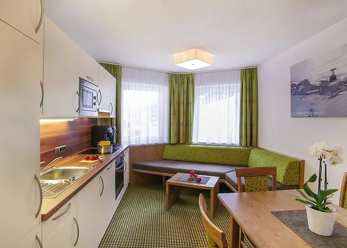 Garni Chasa Sulai Ισγκλ