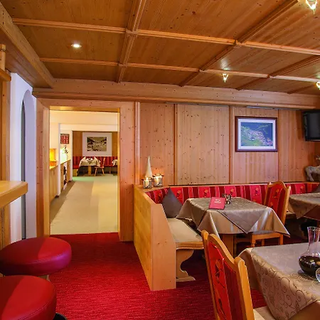 Garni Chasa Sulai Hotel